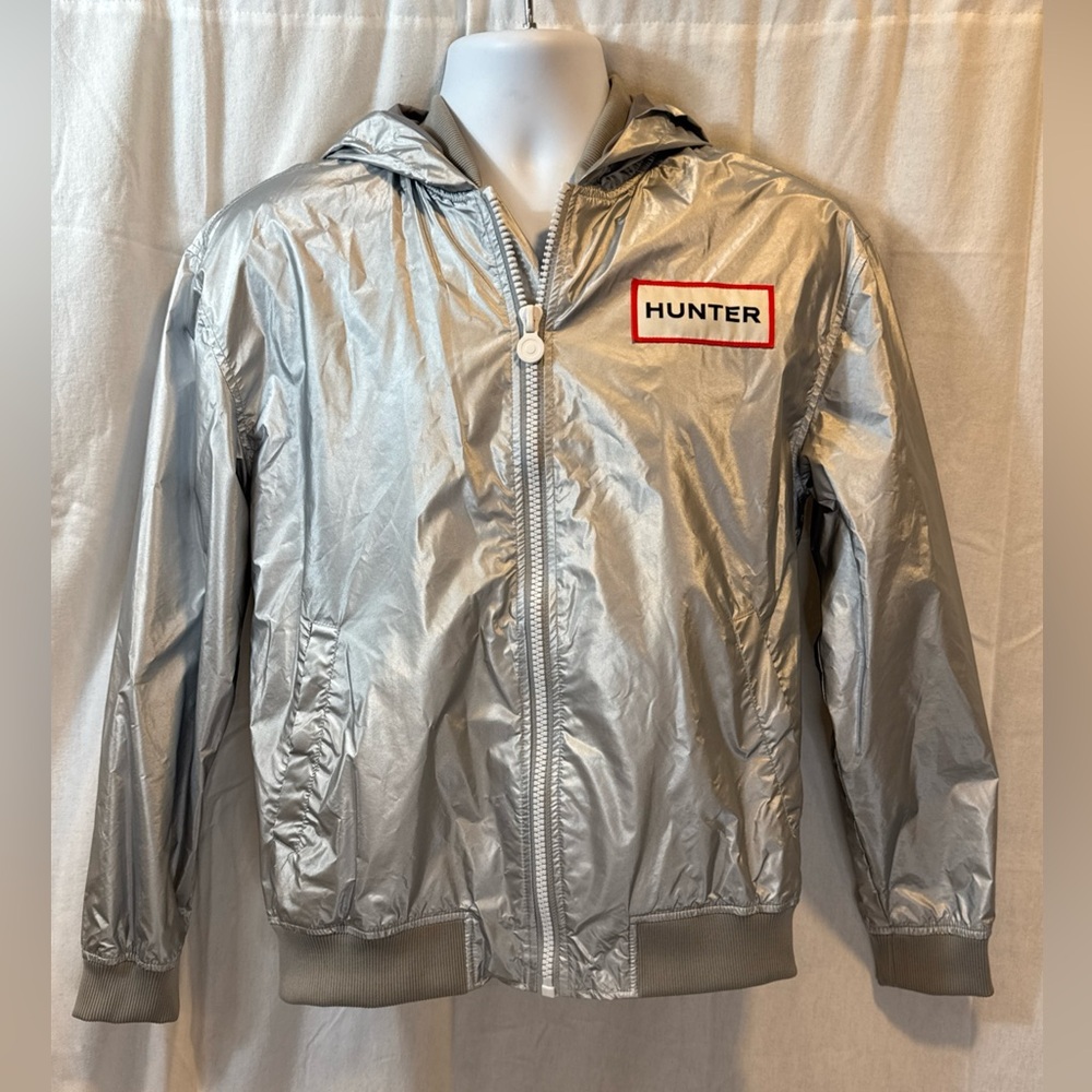 Gently Used Hunter X Target Silver Men’s Windbreaker Hooded Jacket Size Small